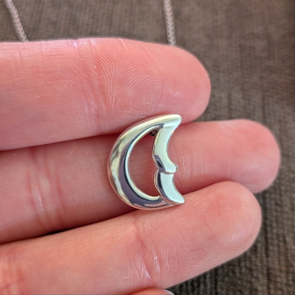 Tiffany & Co 925 Silver Paloma Picasso Crescent Moon Necklace - Picture 3 of 7